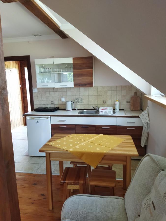 Pokoje Inulec מראה חיצוני תמונה
